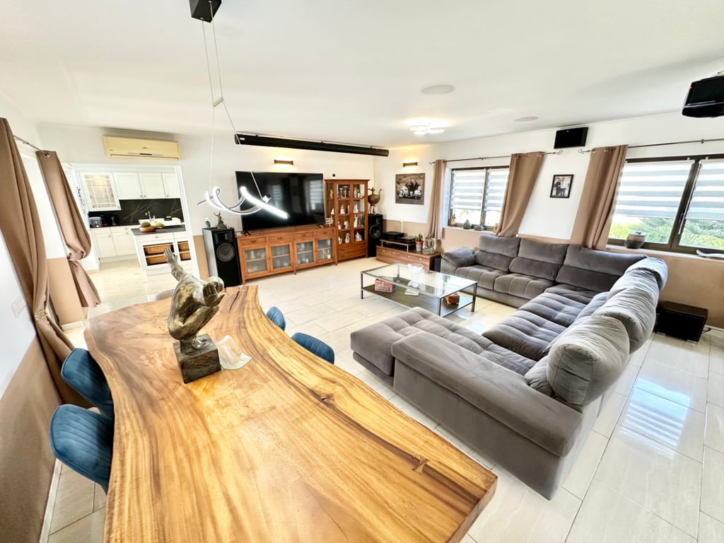 Tu oasis en Monte Pego: chalet con gran parcela, piscina y total privacidad - 12