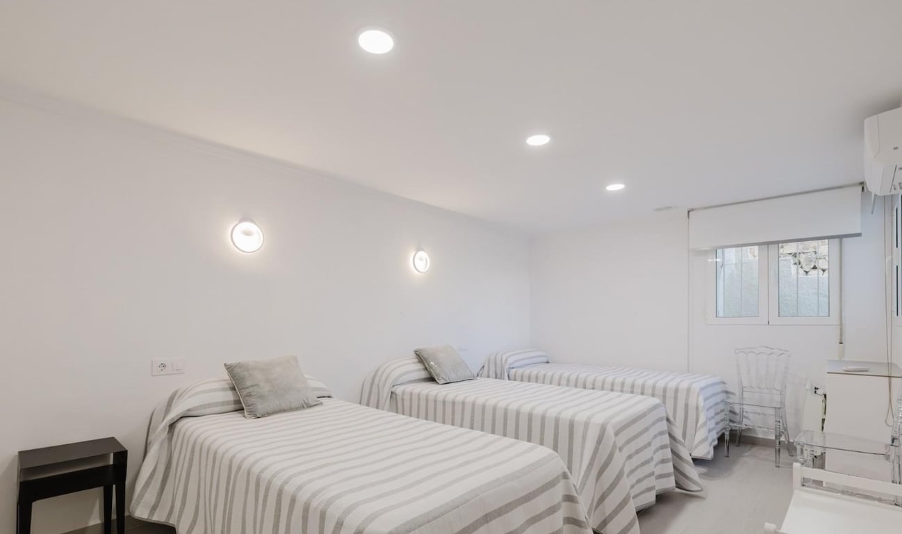 5-bed Villa in Calpe photo 16