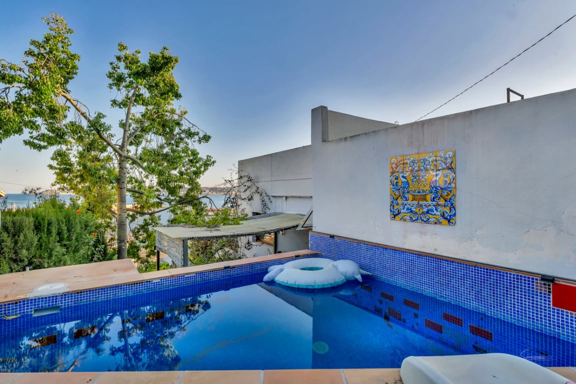 VILLA EN PRIMERA LINEA DEL MAR EN EL PUERTO DE JAVEA - 23