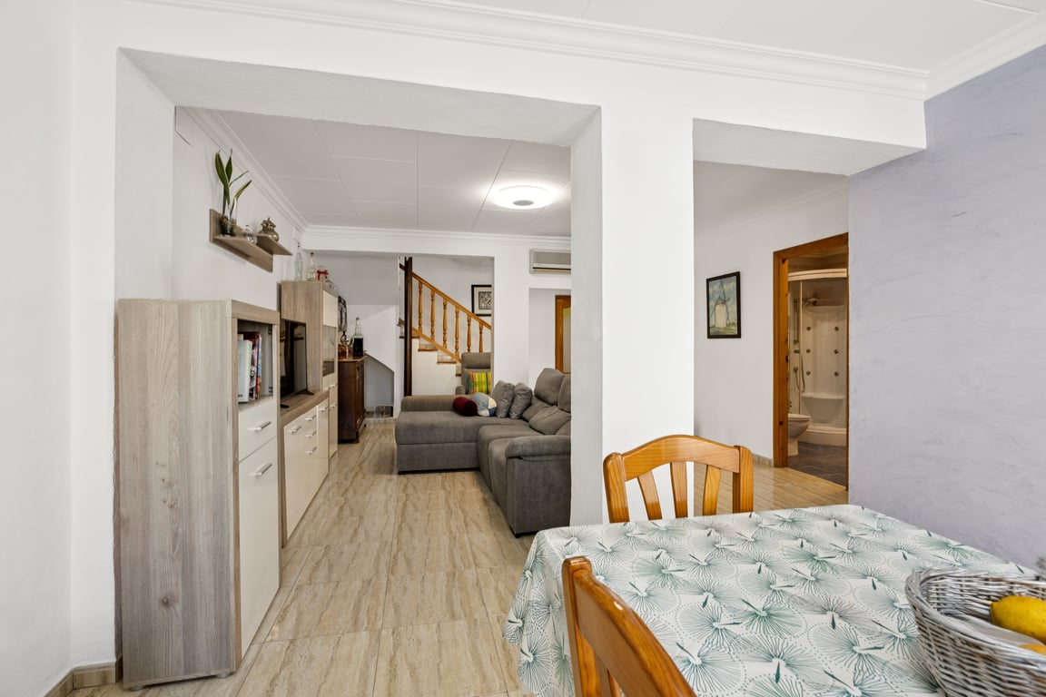 4-bed Townhouse in Dénia photo 4
