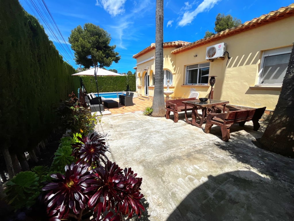 Villa a la venta en Javea con dos apartamentos independientes - 3