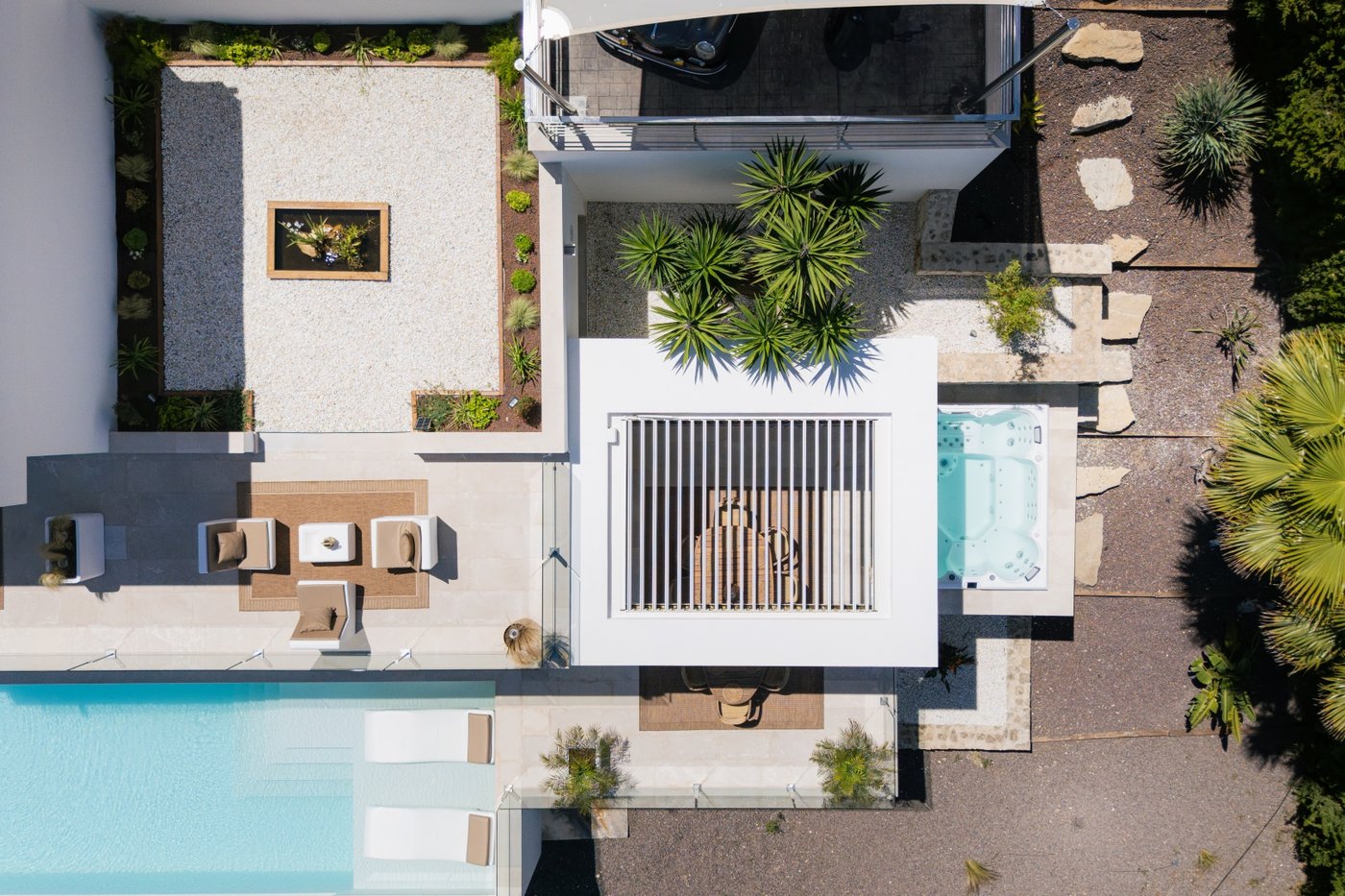 Villa exclusiva y moderna en Jávea con vistas al mar
