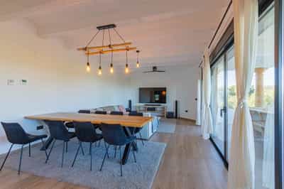 Property R4266382