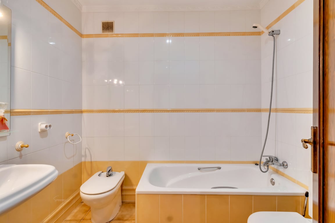 Villa a la venta con impresionantes vistas al mar - 18