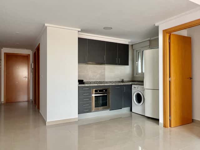 Apartment with Garage and Storage Room in Vergel