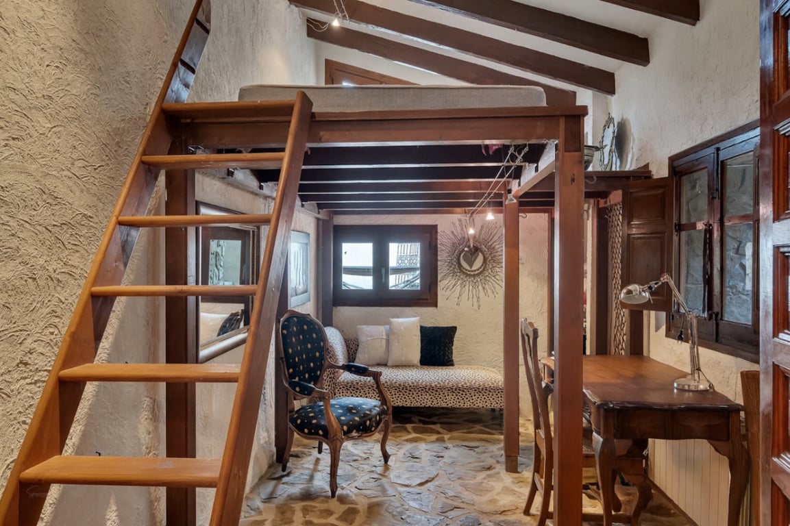 Villa con apartamento de invitados, totalmente renovada y cerca del casco antiguo de Jávea - 28