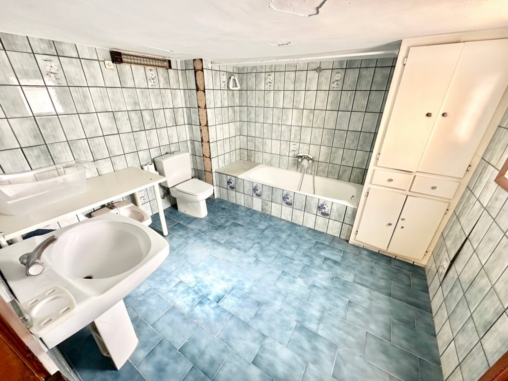 Encantadora casa de pueblo con gran patio interior en el centro de Pego. - 38