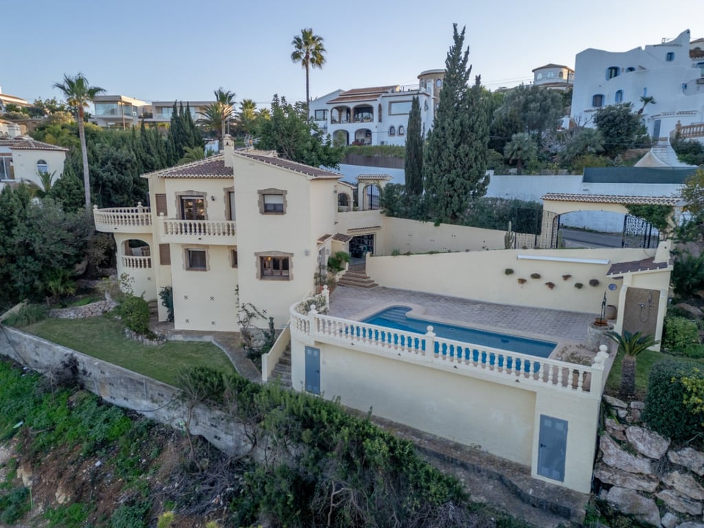 Villa a la venta con impresionantes vistas al mar - 5