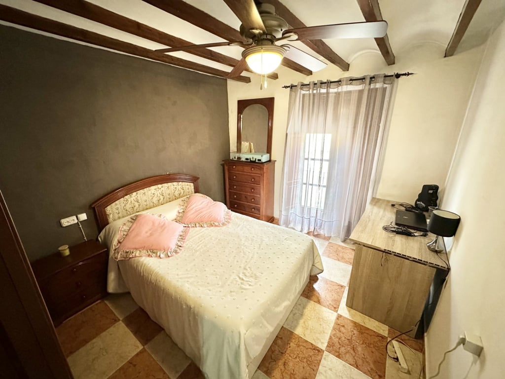 Casa de poble d'estil tradicional a Pego - 28