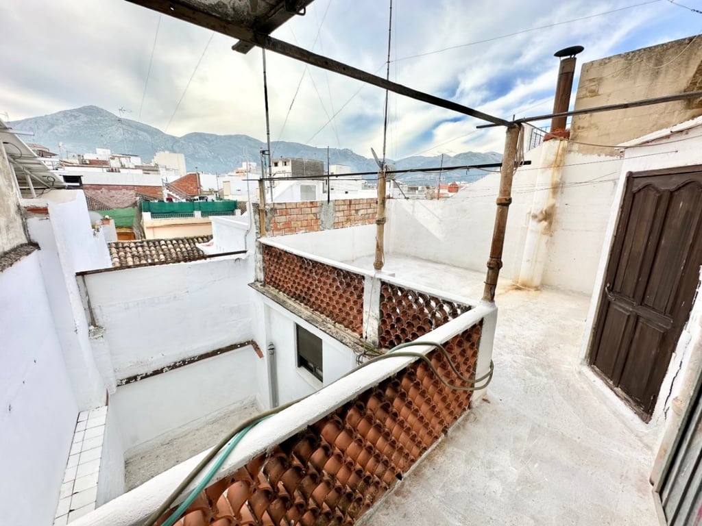 Casa de poble d'estil tradicional a Pego - 32