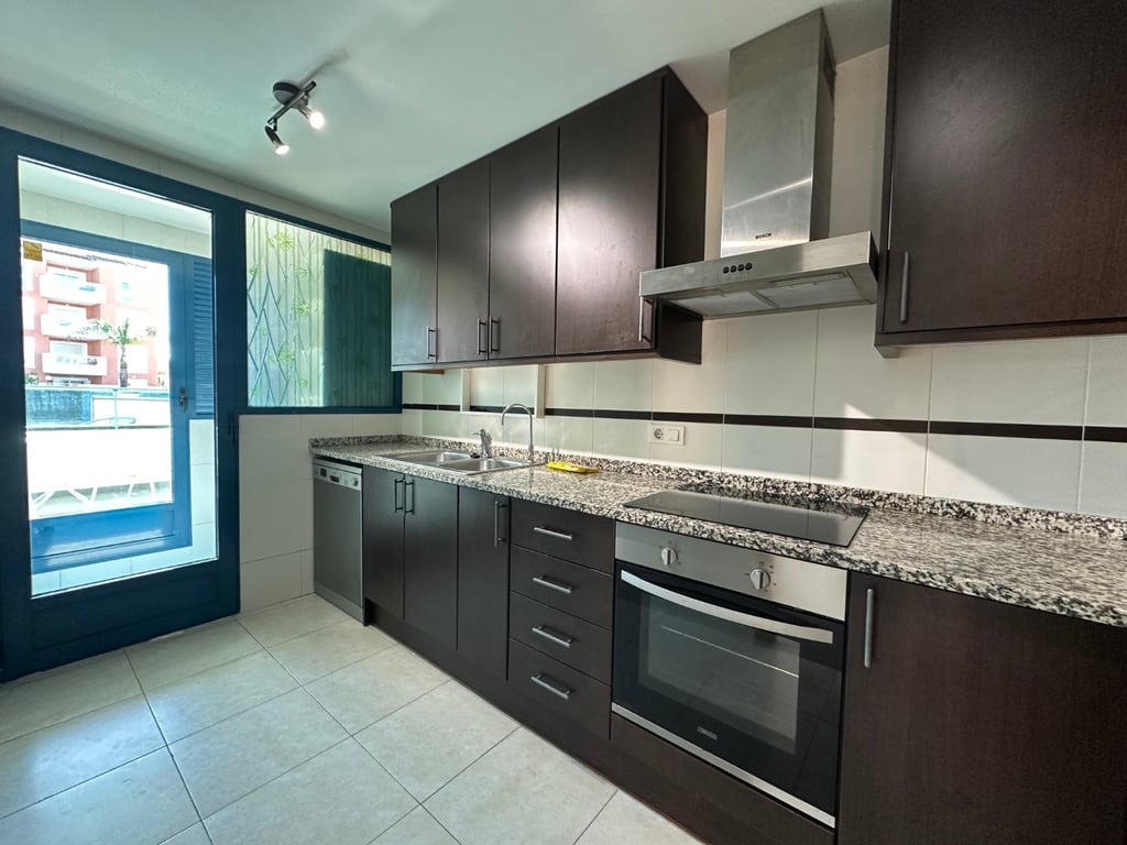 Apartamento en venta de 3 habitaciones en Denia, Alicante. - 8