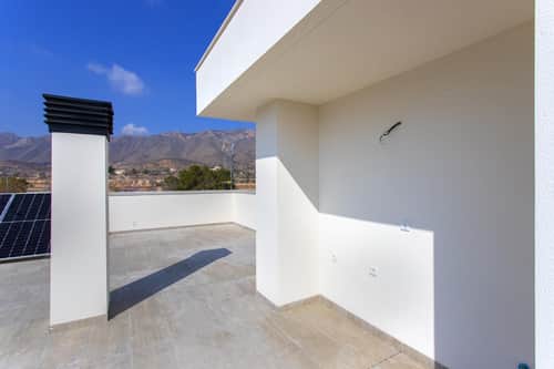 Nieuwbouwbungalow met solarium en zonnepanelen in Hondón de las Nieves — foto 32