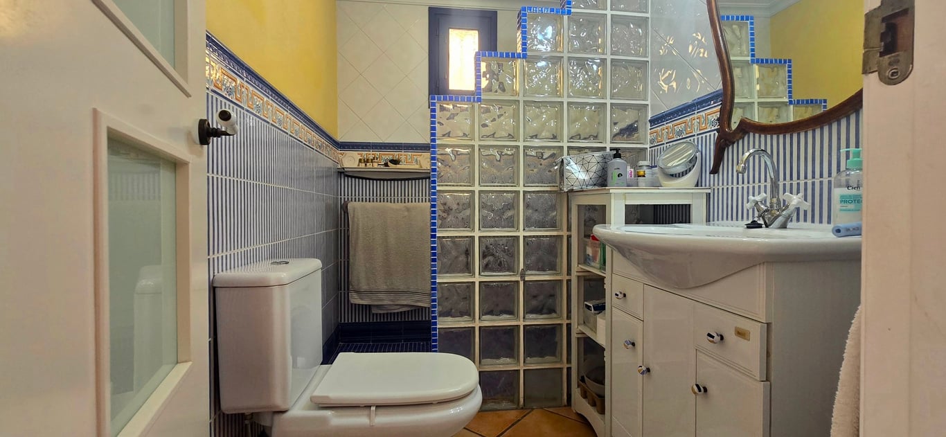 Property #RH21330 - 17