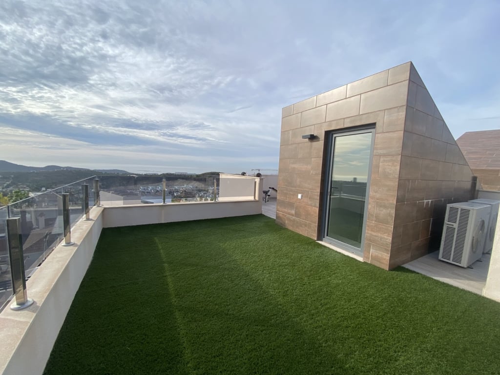 Property #RH20338 - 27