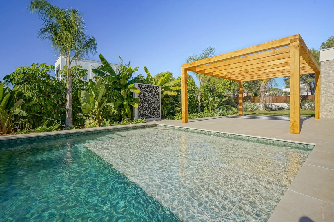 Property #RH21273 - 3