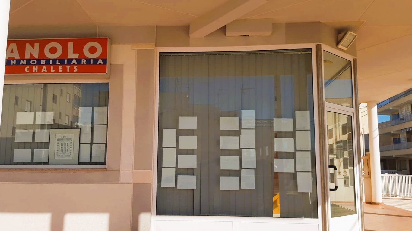 Local multifuncional en planta baja con excelente accesibilidad y espacio exterior - Bellreguard - 2