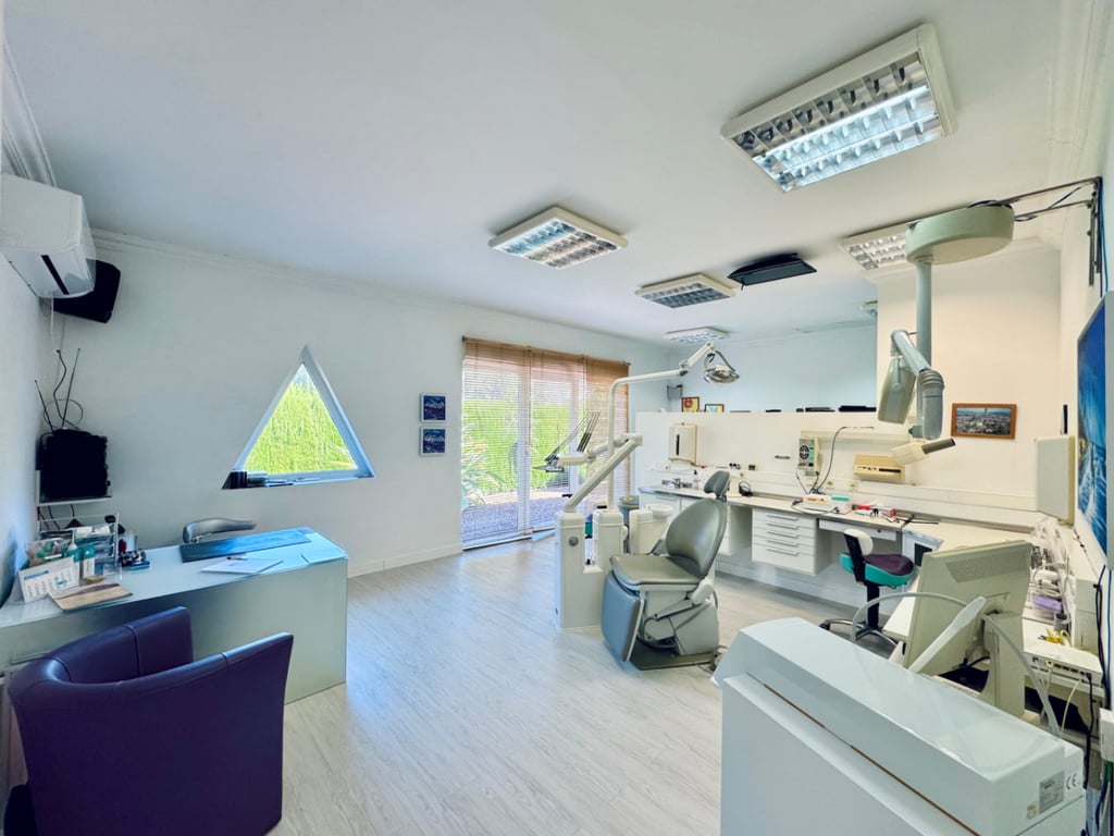 LS-MBOY7J - Commercial Property in Jávea