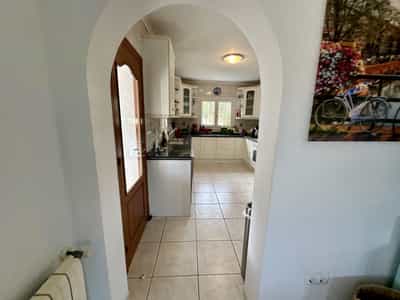 Property #AD 128