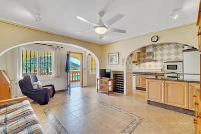 Property R4597006 - Image 3