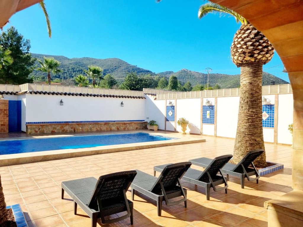 1 · Lliber ·  1.500.000€€ 1 · Lliber ·  1.500.000€€
