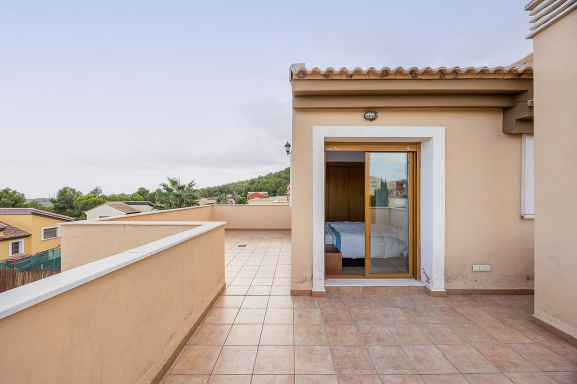 Property #RH20438 - 18