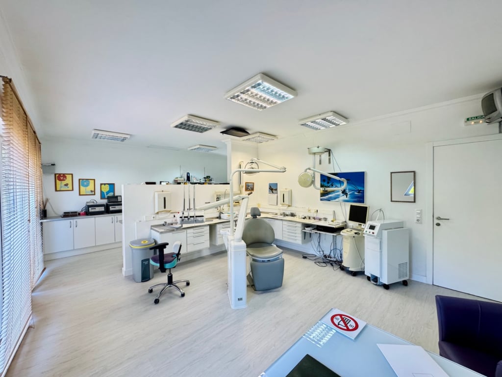 LS-MBOY7J - Commercial Property in Jávea