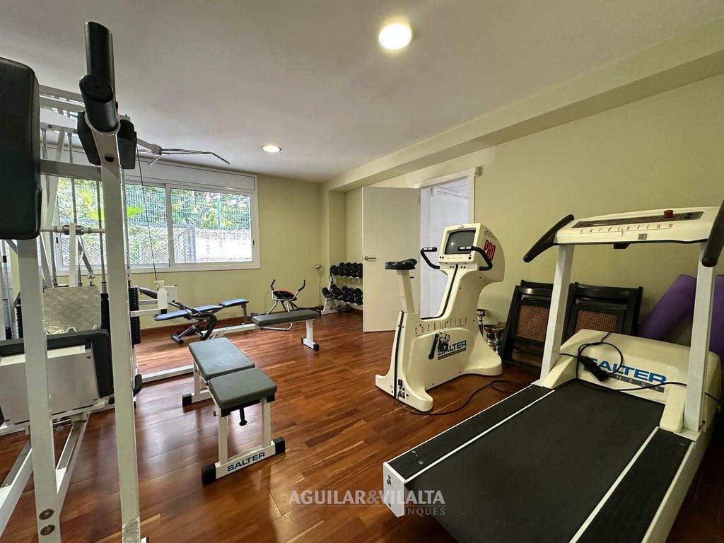 Exclusive villa in Can Teixidó with sea views - 13