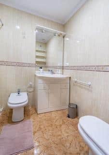 Appartement met 4 slaapkamers in Torrevieja — foto 18