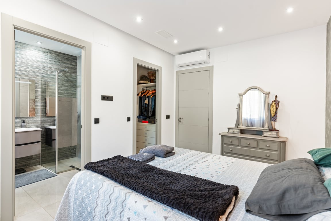 5-bed Villa in Jávea photo 16