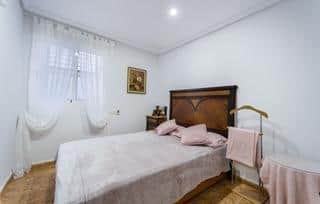 Appartement met 4 slaapkamers in Torrevieja — foto 22