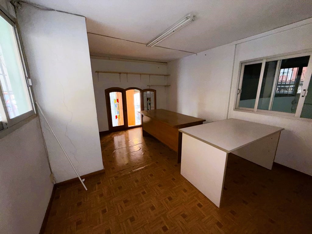 Property #RH20295 - 23