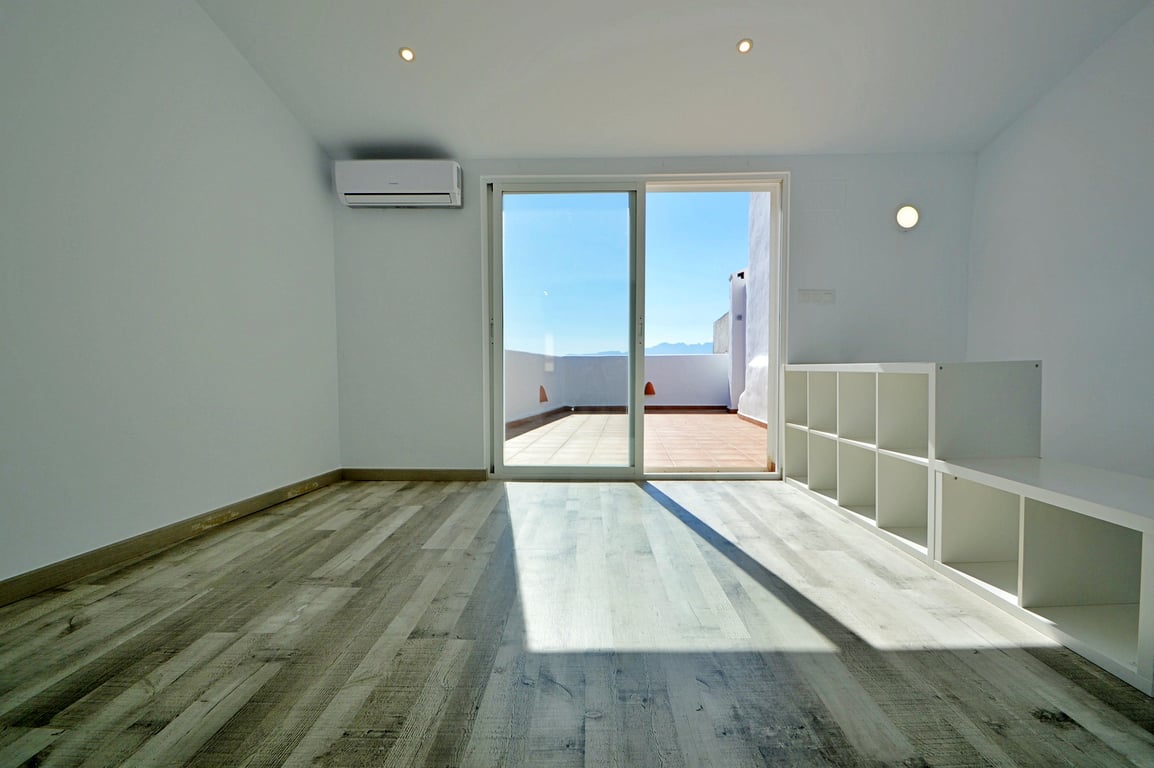 Property #RH21332 - 26