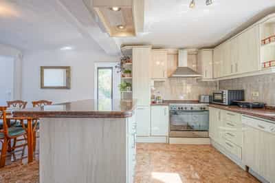 Property R4680067