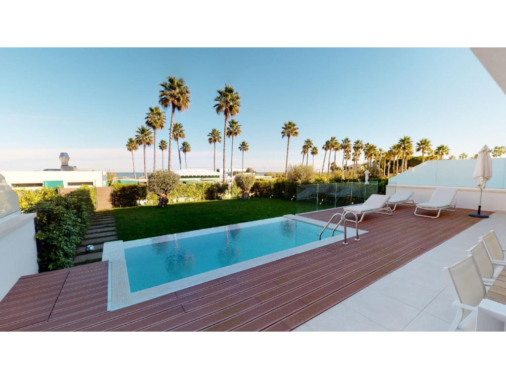 4-bed luxury apartment with private pool and sea views in Dénia — terrace