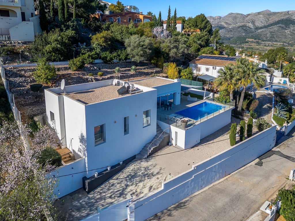 LS-303001 - Villa in Orba