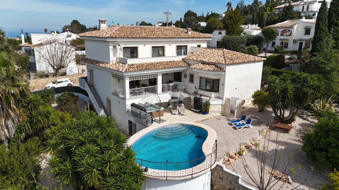 Tu oasis en Monte Pego: chalet con gran parcela, piscina y total privacidad - 2