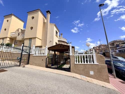 Rijwoning met 3 slaapkamers in Orihuela Costa — foto 19