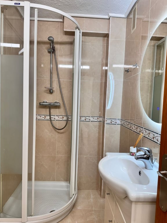 Property #RH21398 - 6