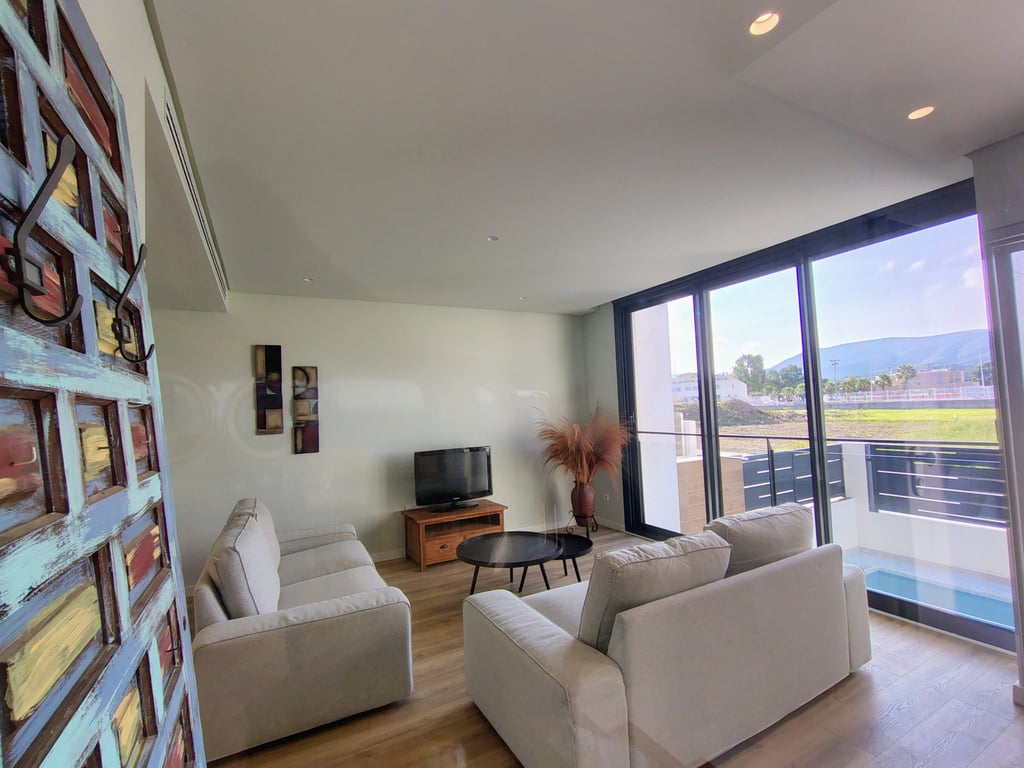 Property #RH20776 - 35