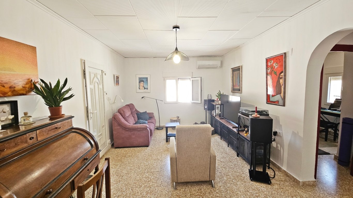 Villa a Adsubia amb espectaculars vistes - 9