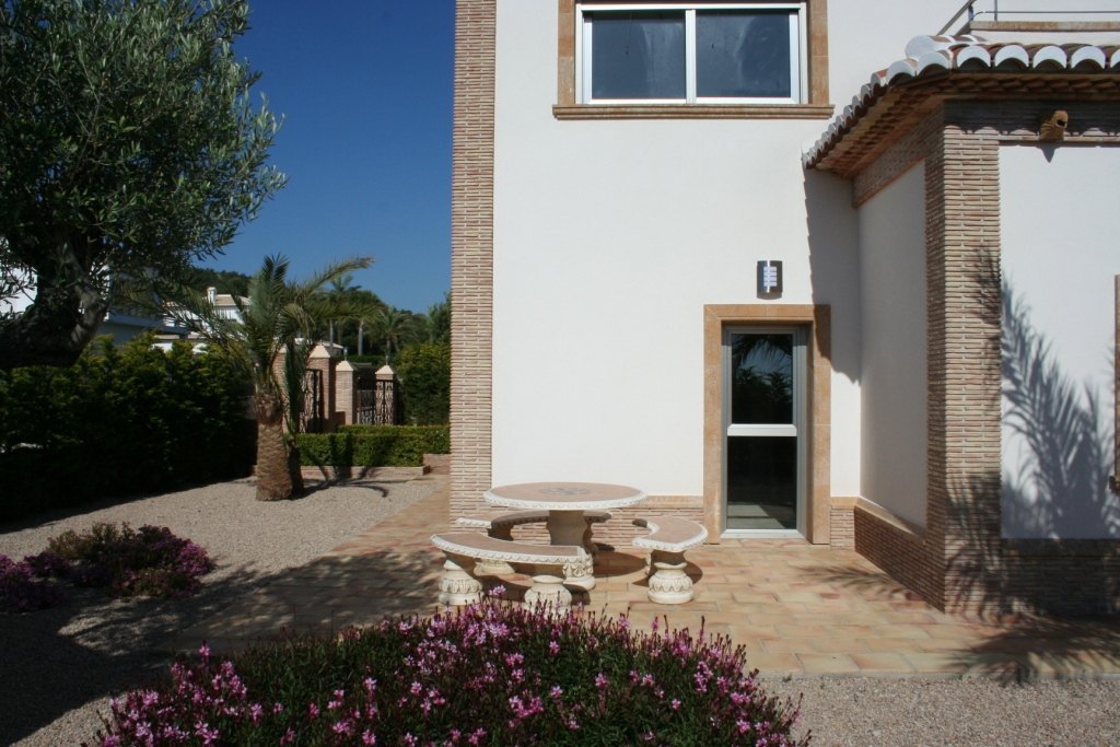 Property #RH20943 - 8