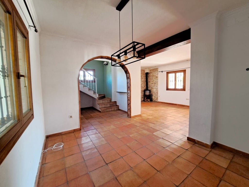 Villa familiar con piscina en venta en Orba - 23