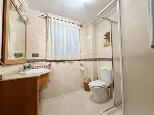 Rijwoning met 3 slaapkamers in Formentera del Segura — foto 12