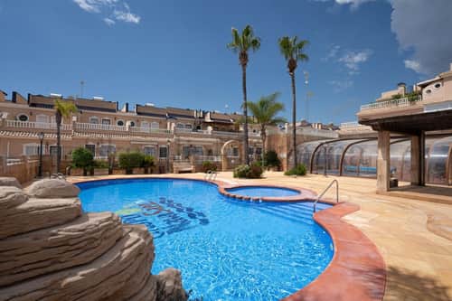 Rijwoning met 2 slaapkamers in Orihuela Costa — foto 24
