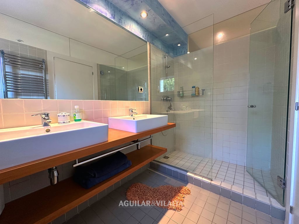 Exclusive villa in Can Teixidó with sea views - 94