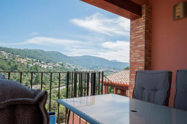 Villa with garage in Orba, 5-bed, 225m²