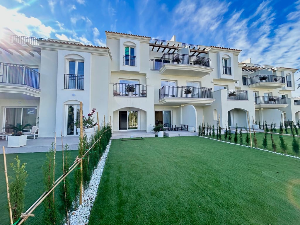 Apartamento planta baja con piscina en Denia - 3