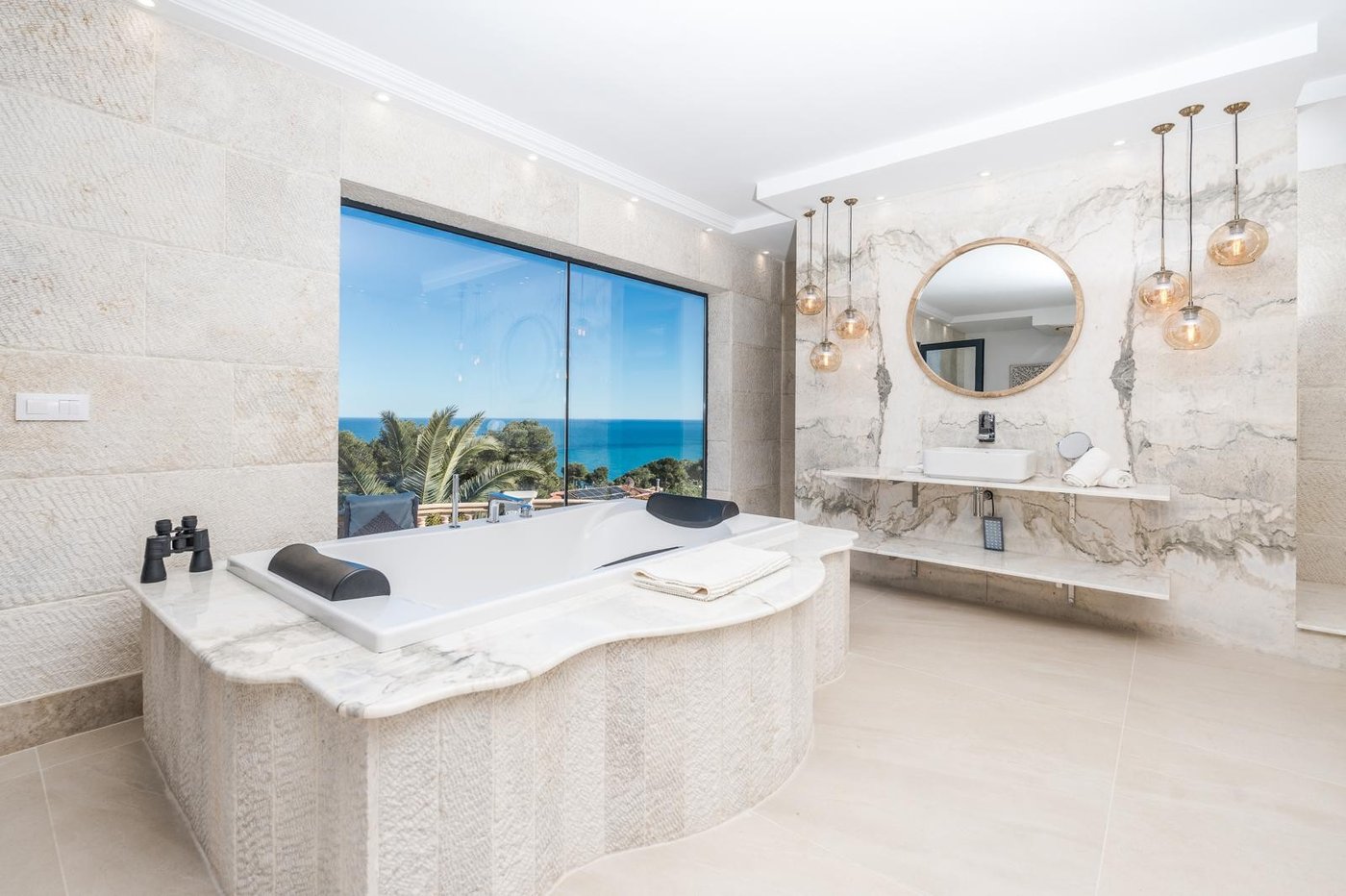 Luxury villa in Balcón al Mar, Jávea — 5 bed · 5 bath · €1,395,000