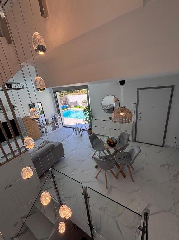 Property #RH21342 - 21