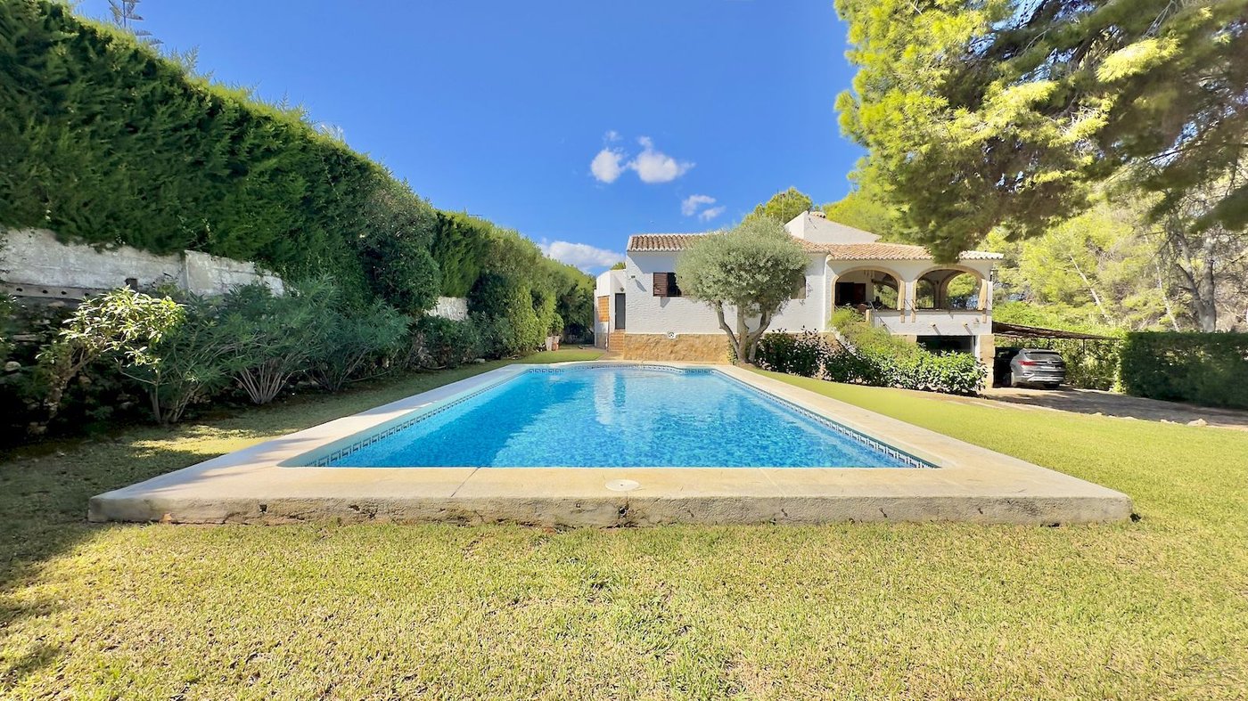 Cap Martí Villa — 6‑Bed Villa with Private Pool in Jávea/Xabia